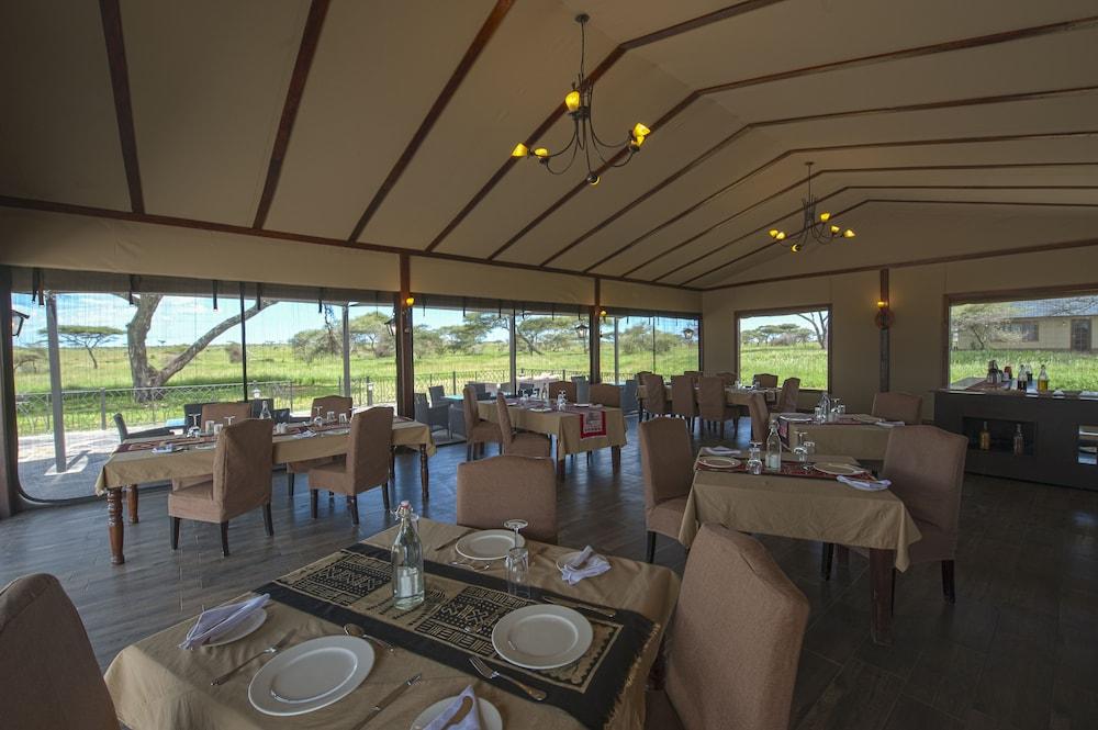 Karibu Camps And Lodges Sametu Camp Serengeti Robanda Eksteriør billede