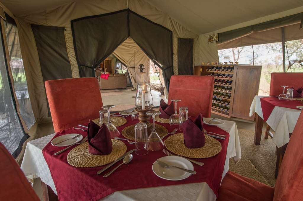 Karibu Camps And Lodges Sametu Camp Serengeti Robanda Restaurant billede