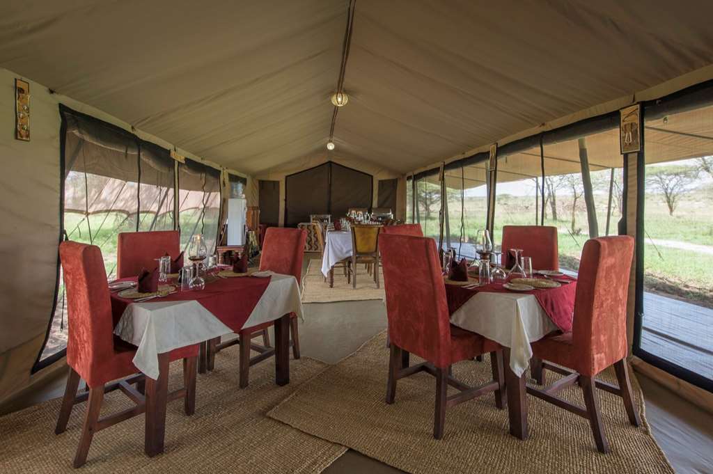 Karibu Camps And Lodges Sametu Camp Serengeti Robanda Restaurant billede